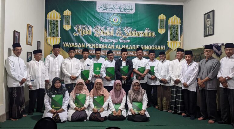 Yayasan Pendidikan Almaarif Singosari Berangkatkan 11 Keluarga Besar Yayasan Haji dan Umrah, Bentuk Apresiasi Pengabdian Lebih 15 Tahun