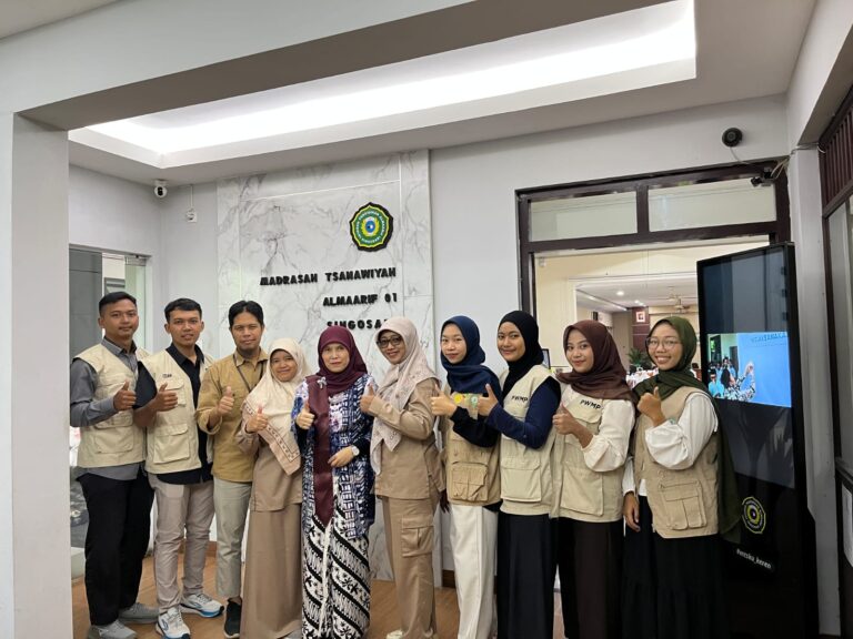 Kolaborasi Edukatif, MTs Almaarif 01 Singosari Gelar “Kartini Green Action” dan Adopsi TOGA Bersama Polbangtan Malang