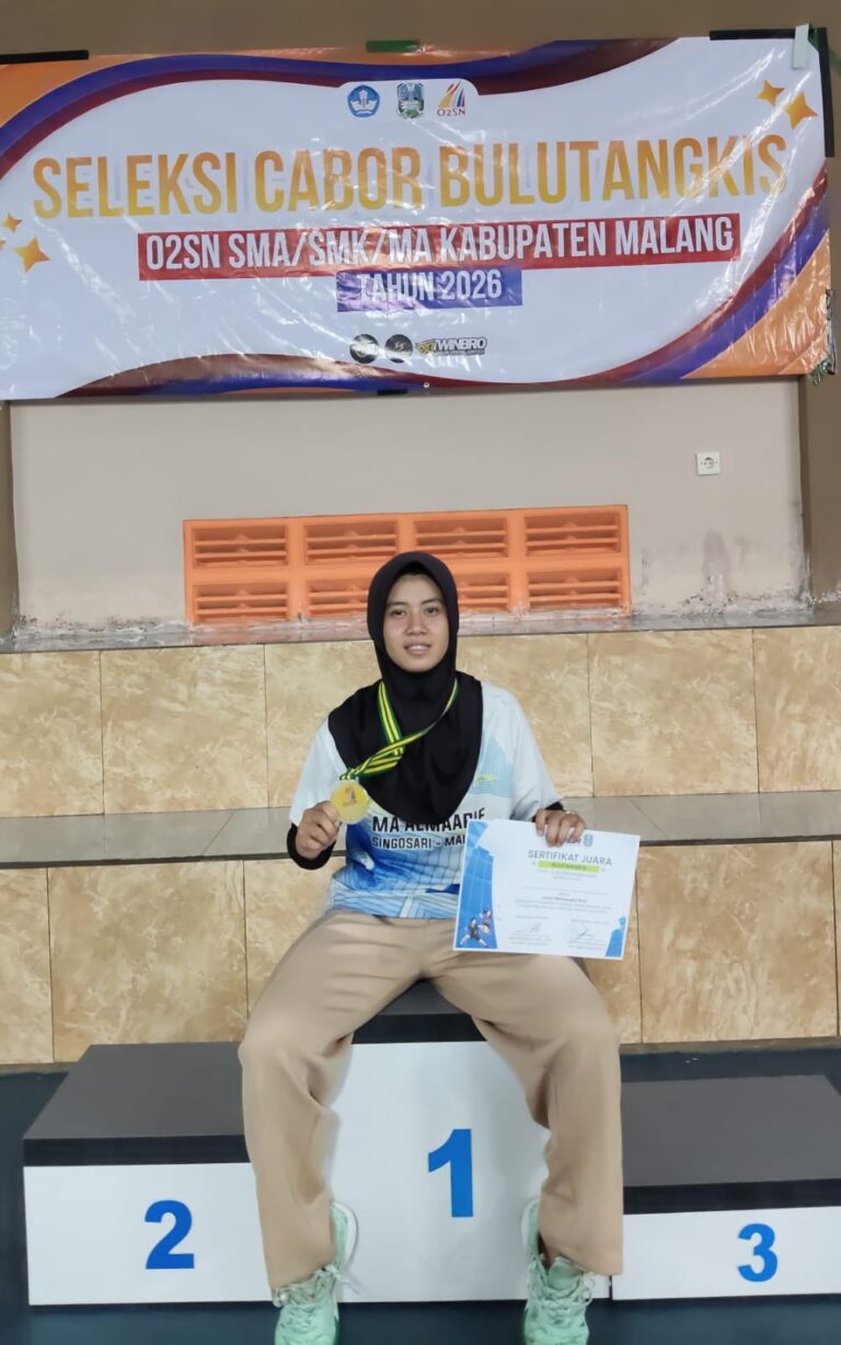 Siswa MA Almaarif Singosari Raih Juara 1 O2SN Badminton, Cetak Atlet Berkarakter